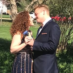 Meet your Posher, Abbey